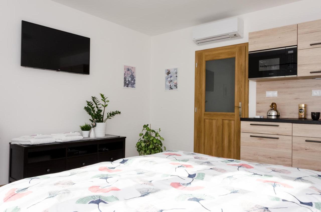 Apartmany U Kotacku Veverske Kninice Extérieur photo